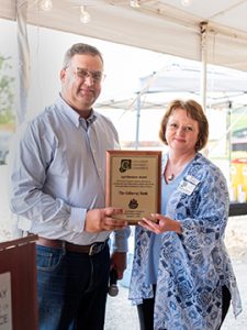 Kim Barnes accepting the 2022 Agri-Business of the Year for The Callaway Bank 2022